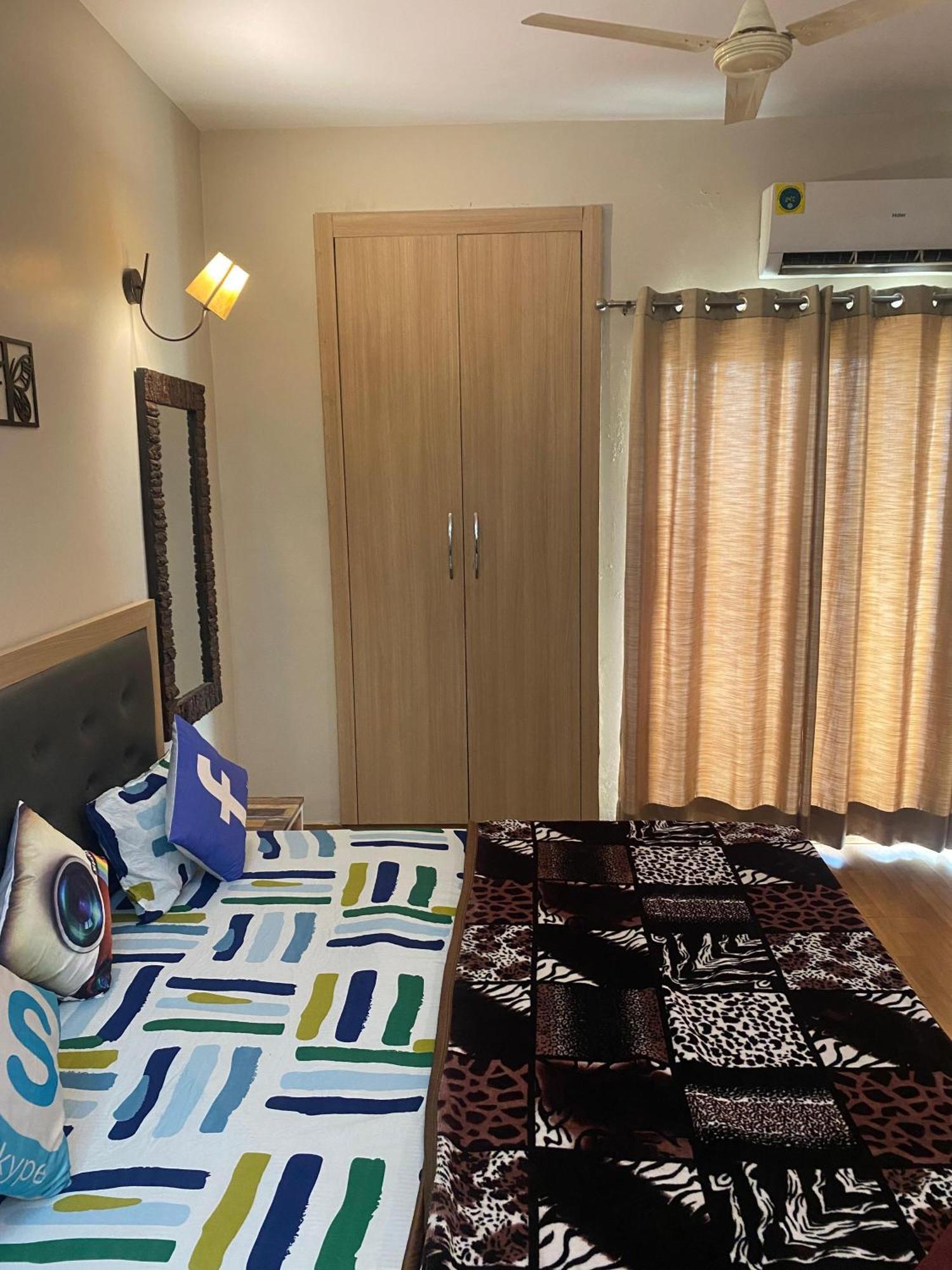 Dolce Dwell 27Th Floor Apartment نويدا المظهر الخارجي الصورة